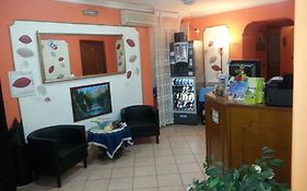 Roxena House